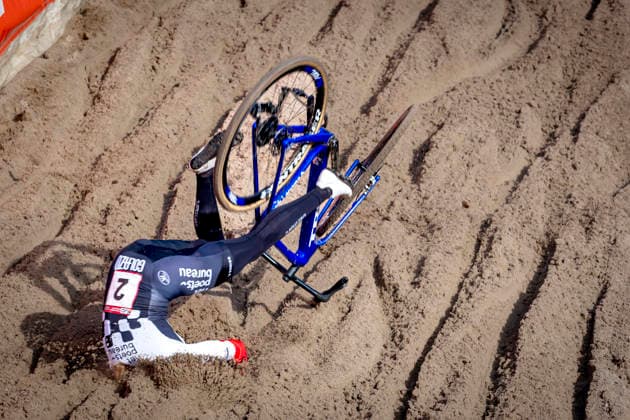 Lucinda Brand - BALOISE GLOWI LIONS during the UCI Cyclo-cross World Cup 2025 in ZONHOVEN, Belgium on 29 december 2025, (photo by Marcel van Dorst EYE4images DeFodi Images) -