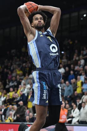 GER, Basketball, easy Credit- BBL, EWE Baskets Oldenburg vs ALBA Berlin 04.01.2026, EWE Arena, Oldenburg, GER, easy Credit-BBL, EWE Baskets Oldenburg vs ALBA Berlin, im Bild EX-Oldenburger Norris AGBAKOKO ( ALBA Berlin 17 )