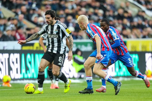Newcastle United v Crystal Palace, Premier League Sandro Tonali Of Newcastle United in action during the Newcastle United v Crystal Palace Premier League match at St. James Park, Newcastle Upon Tyne, England on 4 January 2026 Credit: Lee Keuneke Every Second Media Editorial use only. All images are copyright Every Second Media Limited. No images may be reproduced without prior permission. All rights reserved. Premier League and Football League images are subject to licensing agreements with Football DataCo Limited. see https: www.football-dataco.com Copyright: xIMAGO EveryxSecondxMediax ESM-1735-0043 LeexKeunekex xEveryxSecondxMediax