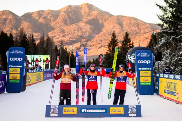 260104 Jessie Diggins of the United States, Karoline Simpson-Larsen of Norway and Heidi Weng of Norway after the women s 10km free technique mass start during day 8 of Tour de Ski on January 4, 2026 in Alpe Cermis. Photo: Maxim Thore BILDBYRAN kod MT MT0946 skidor cross-country skiing langrenn tour de ski dam bbeng tour de ski 2025 2025 25 26 masstart jubel celebration norge *** 260104 Jessie Diggins of the United States, Karoline Simpson Larsen of Norway and Heidi Weng of Norway after the women s 10km free technique mass start during day 8 of Tour de Ski on January 4, 2026 in Alpe Cermis Photo Maxim Thore BILDBYRAN kod MT MT0946 skidor cross country skiing langrenn tour de ski dam bbeng tour de ski 2025 2025 25 26 masstart jubel celebration norge  Copyright: MAXIMxTHORE BB260104MT111