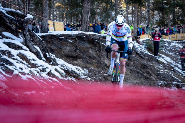 Mathieu van der Poel - ALPECIN-DECEUNINCK during the UCI Cyclo-cross World Cup 2025 in ZONHOVEN, Belgium on 29 december 2025, (photo by Marcel van Dorst EYE4images DeFodi Images) -