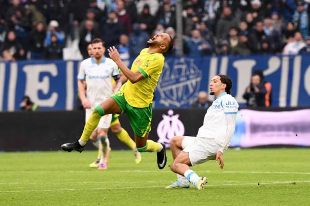 Olympique de Marseille v FC Nantes - Ligue 1 McDonald s 2025 2026 19 Youssef EL ARABI (fcn) - 26 Bilal NADIR (om) during the Ligue 1 McDonald s match between Marseille and Nantes at Stade Velodrome on January 4, 2026 in Marseille, France. Marseille France  Copyright: xFEPx 776348243