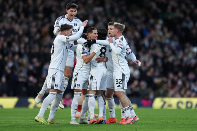 4th January 2026; Craven Cottage, Fulham, London, England; Premier League Football, Fulham versus Liverpool; Harry Wilson of Fulham celebrates scoring his sides 1st goal of the match in the 17th minute for 1-0  HenningxvonxJagow