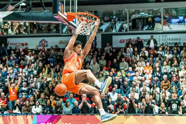 Chemnitz, Deutschland 04. Januar 2026: 1.BBL - 2025 2026 - Niners Chemnitz vs. Rasta Vechta Im Bild: Copyright: xFotostandx xNachtigallx