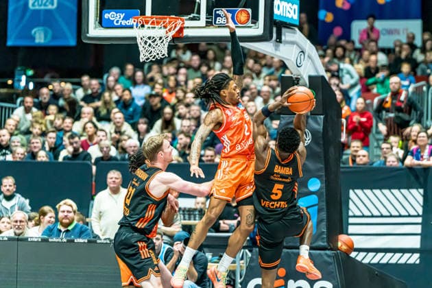 Chemnitz, Deutschland 04. Januar 2026: 1.BBL - 2025 2026 - Niners Chemnitz vs. Rasta Vechta Im Bild: Copyright: xFotostandx xNachtigallx