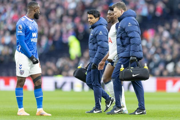 Tottenham Hotspur v Sunderland, Premier League, Football, Tottenham Hotspur Stadium, London, UK - 04 Jan 2026 Mohammed Kudos of Tottenham Hotspur walks off after sustaining an injury London Tottenham Hotspur Stadium Tottenham GBR, UK NEWSPAPERS OUT Copyright: xEllixBirchx