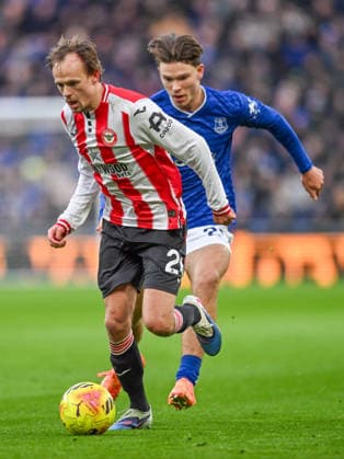 Everton v Brentford Premier League Mikkel Damsgaard of Brentford during the Premier League match at the Hill Dickson Stadium, Liverpool 04 01 2026 UK Newspapers OUT Copyright: xKarlxVallantinex FIL-22745-0035