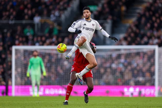 Football - FA Premier League - Fulham FC v Liverpool FC LONDON, ENGLAND - Sunday, January 4, 2026: Fulham s Raul JimÃ nez during the FA Premier League match between Fulham FC and Liverpool FC at Craven Cottage. (Photo by David Rawcliffe Propaganda) LONDON Craven Cottage GREATER LONDON ENGLAND  Copyright: xDavidxRawcliffex P2026-01-04-Fulham_Liverpool-52