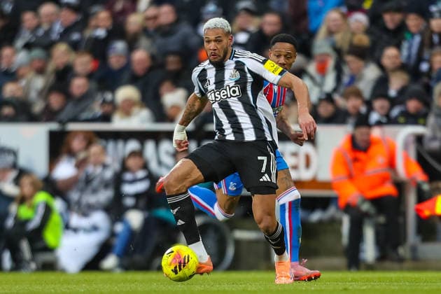 Newcastle United v Crystal Palace, Premier League Joelinton Of Newcastle United in action during the Newcastle United v Crystal Palace Premier League match at St. James Park, Newcastle Upon Tyne, England on 4 January 2026 Credit: Lee Keuneke Every Second Media Editorial use only. All images are copyright Every Second Media Limited. No images may be reproduced without prior permission. All rights reserved. Premier League and Football League images are subject to licensing agreements with Football DataCo Limited. see https: www.football-dataco.com Copyright: xIMAGO EveryxSecondxMediax ESM-1735-0068 LeexKeunekex xEveryxSecondxMediax