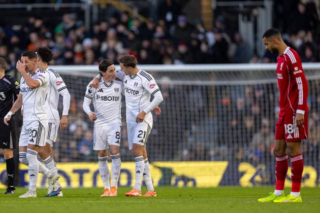 Football - FA Premier League - Fulham FC v Liverpool FC LONDON, ENGLAND - Sunday, January 4, 2026: (L-R) Fulham s Harry Wilson celebrates with team-mate Timothy Castagne after scoring the first goal during the FA Premier League match between Fulham FC and Liverpool FC at Craven Cottage. (Photo by David Rawcliffe Propaganda) LONDON Craven Cottage GREATER LONDON ENGLAND  Copyright: xDavidxRawcliffex P2026-01-04-Fulham_Liverpool-60