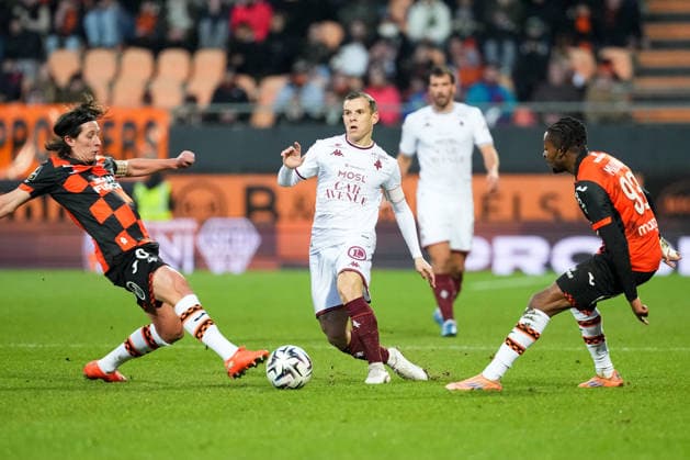 FC Lorient v FC Metz - Ligue 1 McDonald s 2025 2026 10 Gauthier HEIN (fcm) during the Ligue 1 McDonald s match between Lorient and Metz at Stade du Moustoir on January 4, 2026 in Lorient, France. Lorient France  Copyright: xFEPx 776348240