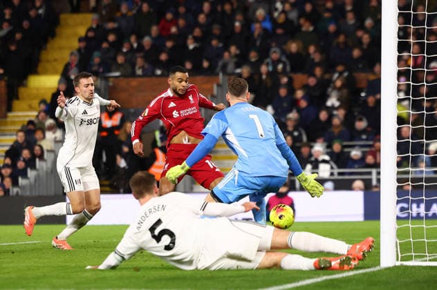 London, England, 4th January 2026. Cody Gakpo of Liverpool scores to make it 2-1 during the Fulham vs Liverpool Premier League match at Craven Cottage, London. Picture credit should read: Paul Terry Sportimage EDITORIAL USE ONLY. No use with unauthorised audio, video, data, fixture lists, club league logos or live services. Online in-match use limited to 120 images, no video emulation. No use in betting, games or single club league player publications. SPI_025_PT_Fulham_Liverpool SPI-4430-0025