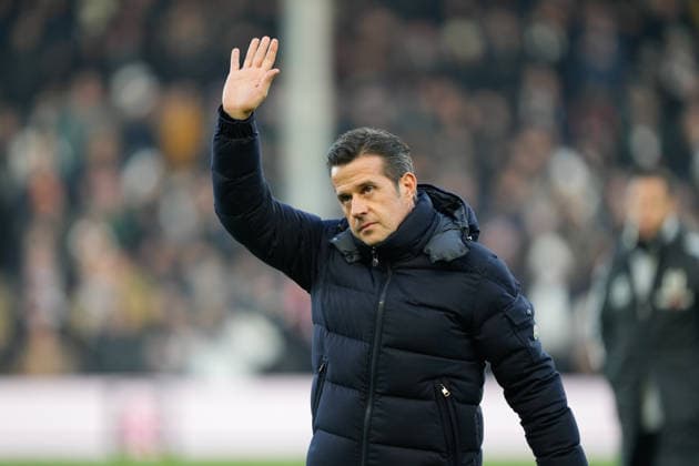 Fulham v Liverpool, Premier League Fulham manager Marco Silva during the Premier League match between Fulham and Liverpool at Craven Cottage, London, UK on 4 January 2026. London Craven Cottage Greater London UK Editorial use only DataCo restrictions apply See www.football-dataco.com , Copyright: xStephenxFlynnx PSI-23529-0098