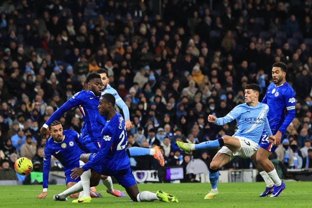 4th January 2026; Etihad Stadium, Manchester, Lancashire, England; Premier League Football, Manchester City versus Chelsea; Phil Foden of Manchester City shoots at goal  DavidxBlunsden