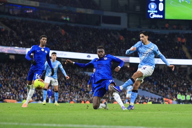 Football - Premier League - Manchester City v Chelsea 4th January 2026 - Premier League - Manchester City v Chelsea - Tijjani Reijnders of Manchester City scores their 1st goal - Photo: Simon Stacpoole Offside. Manchester UK Copyright: xSimonxStacpoolexOffside