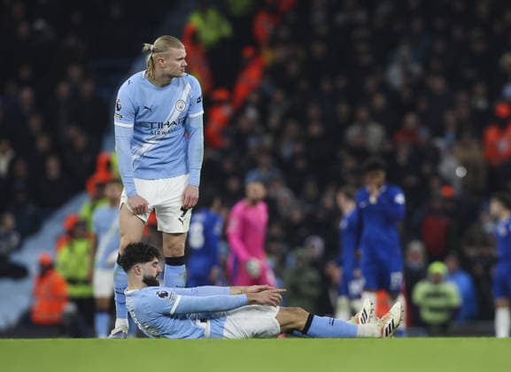 Manchester City v Chelsea, FA Premier League 04.01.26 Manchester City v Chelsea, FA Premier League Bradley Ormesher The Times Josko Gvardiol of Manchester City goes off injured  Copyright: xBradleyxOrmesherx NINTCHDBPICT001049396860