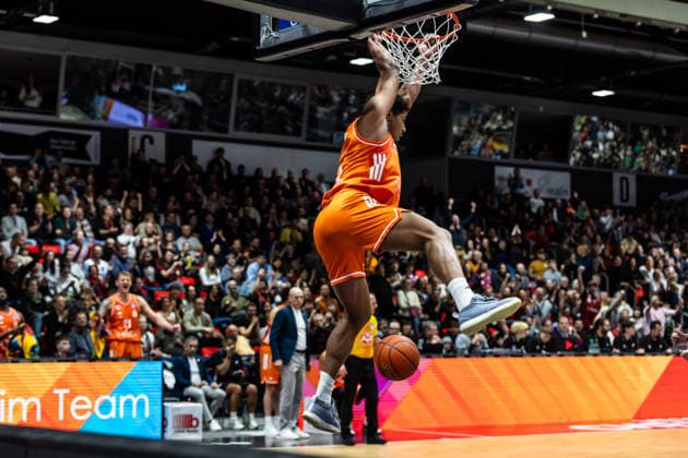 GER, easy-Credit Basketball-Bundesliga, Niners Chemnitz - RASTA Vechta. 04.01.2026, Messe, Chemnitz, GER, easy-Credit Basketball-Bundesliga, Niners Chemnitz - RASTA Vechta. Kostja Mushidi (Niners Chemnitz, 11) Foto Alexander Trienitz Chemnitz Messe Sachsen Deutschland