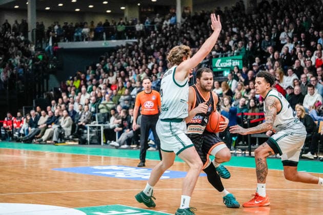 04.01.2026, xdaymx, Basketball easyCredit BBL, Gladiators Trier - Ratiopharm Ulm - Christopher Ledlum (Ulm) (DFL DFB REGULATIONS PROHIBIT ANY USE OF PHOTOGRAPHS as IMAGE SEQUENCES and or QUASI-VIDEO) Trier