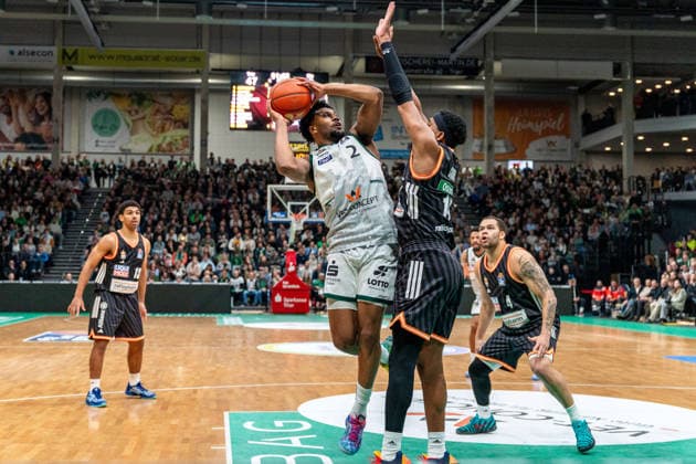 04.01.2026, xdaymx, Basketball easyCredit BBL, Gladiators Trier - Ratiopharm Ulm - Dexter Akanno (Trier) (DFL DFB REGULATIONS PROHIBIT ANY USE OF PHOTOGRAPHS as IMAGE SEQUENCES and or QUASI-VIDEO) Trier