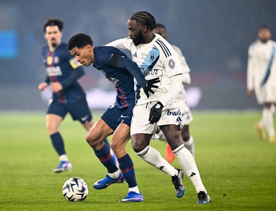 Paris Saint-Germain v Paris FC - Ligue 1 McDonald s 2025 2026 24 Senny MAYULU (psg) - 93 Jonathan IKONE (pfc) during the Ligue 1 McDonald s match between Paris Saint-Germain and Paris FC at Parc des Princes on January 4, 2026 in Paris, France. Paris France  Copyright: xFEPx 776348245