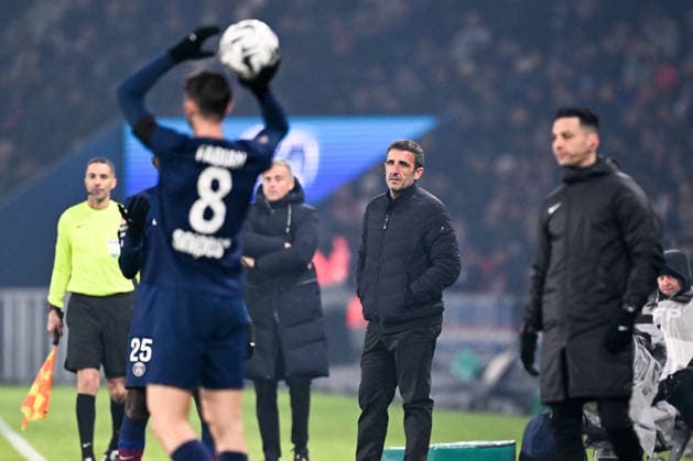 Paris Saint-Germain v Paris FC - Ligue 1 McDonald s 2025 2026 Stephane GILLI (Entraineur Paris Fc PFC) during the Ligue 1 McDonald s match between Paris Saint-Germain and Paris FC at Parc des Princes on January 4, 2026 in Paris, France. Paris France  Copyright: xFEPx 776348245