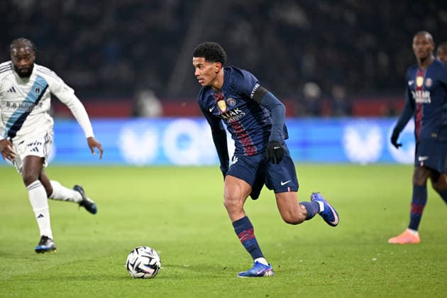 Paris Saint-Germain v Paris FC - Ligue 1 McDonald s 2025 2026 24 Senny MAYULU (psg) during the Ligue 1 McDonald s match between Paris Saint-Germain and Paris FC at Parc des Princes on January 4, 2026 in Paris, France. Paris France  Copyright: xFEPx 776348245