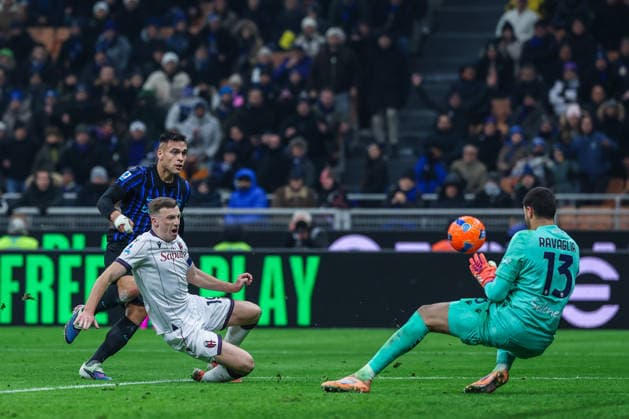 FC Internazionale vs Bologna FC - Serie A 2025 26 - 04 01 2026 Lautaro Martinez of FC Internazionale seen in action during Serie A 2025 26 football match between FC Internazionale and Bologna FC at San Siro Stadium in Milan Copyright: xBEAUTIFULxSPORTS Carabellix