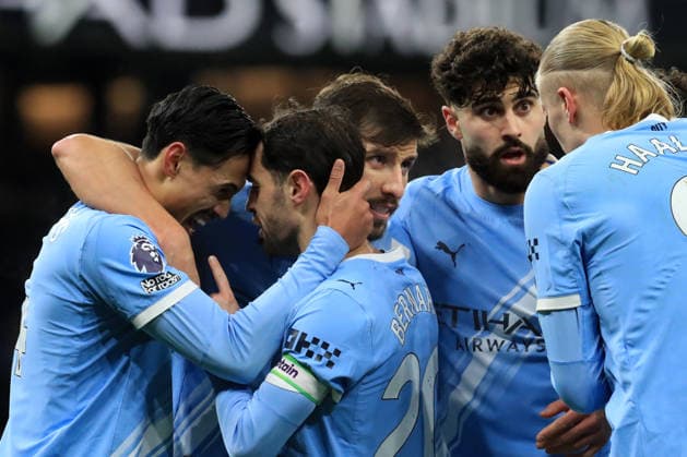 4th January 2026; Etihad Stadium, Manchester, Lancashire, England; Premier League Football, Manchester City versus Chelsea; Tijani Reijnders of Manchester City celebrates after scoring for 1-0 after 42 minutes  DavidxBlunsden