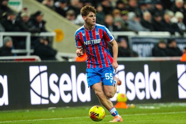 Newcastle United v Crystal Palace, Premier League Justin Devenny Of Crystal Palace during the Newcastle United v Crystal Palace Premier League match at St. James Park, Newcastle Upon Tyne, England on 4 January 2026 Credit: Lee Keuneke Every Second Media Editorial use only. All images are copyright Every Second Media Limited. No images may be reproduced without prior permission. All rights reserved. Premier League and Football League images are subject to licensing agreements with Football DataCo Limited. see https: www.football-dataco.com Copyright: xIMAGO EveryxSecondxMediax ESM-1735-0160 LeexKeunekex xEveryxSecondxMediax