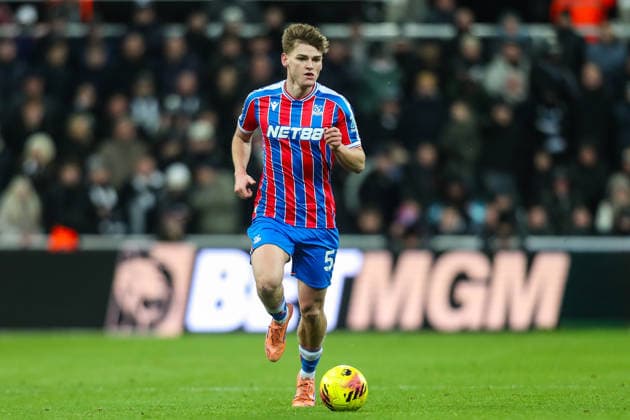 Newcastle United v Crystal Palace, Premier League Justin Devenny Of Crystal Palace during the Newcastle United v Crystal Palace Premier League match at St. James Park, Newcastle Upon Tyne, England on 4 January 2026 Credit: Lee Keuneke Every Second Media Editorial use only. All images are copyright Every Second Media Limited. No images may be reproduced without prior permission. All rights reserved. Premier League and Football League images are subject to licensing agreements with Football DataCo Limited. see https: www.football-dataco.com Copyright: xIMAGO EveryxSecondxMediax ESM-1735-0169 LeexKeunekex xEveryxSecondxMediax