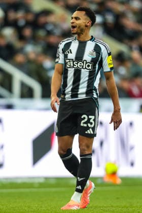 Newcastle United v Crystal Palace, Premier League Jacob Murphy Of Newcastle United during the Newcastle United v Crystal Palace Premier League match at St. James Park, Newcastle Upon Tyne, England on 4 January 2026 Credit: Lee Keuneke Every Second Media Editorial use only. All images are copyright Every Second Media Limited. No images may be reproduced without prior permission. All rights reserved. Premier League and Football League images are subject to licensing agreements with Football DataCo Limited. see https: www.football-dataco.com Copyright: xIMAGO EveryxSecondxMediax ESM-1735-0190 LeexKeunekex xEveryxSecondxMediax