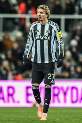 Premier League Newcastle United v Crystal Palace Nick Woltemade of Newcastle United during the Premier League match Newcastle United vs Crystal Palace at St. James s Park, Newcastle, United Kingdom, 4th January 2026 (Photo by Alfie Cosgrove News Images) Newcastle St. James s Park Tyne and Wear United Kingdom Copyright: xAlfiexCosgrove NewsxImagesx