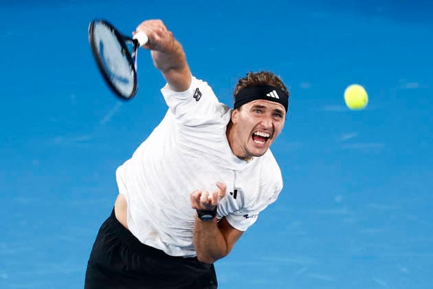 TENNIS UNITED CUP SYDNEY, Alexander Zverev of team Germany serves in his Group F singles match against Hubert Hurkacz of team Poland during day four of the 2026 United Cup at Ken Rosewall Arena in Sydney, Monday, January 5, 2026. ( NO ARCHIVING, EDITORIAL USE ONLY SYDNEY NEW SOUTH WALES AUSTRALIA  Copyright: xMARKxEVANSx 20260105145720913048