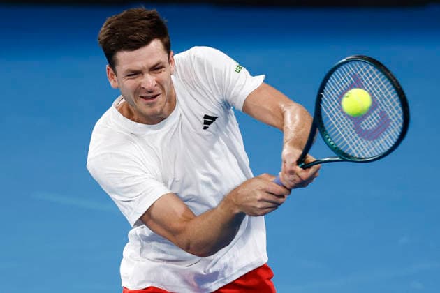 TENNIS UNITED CUP SYDNEY, Hubert Hurkacz of team Poland plays a backhand in his Group F singles match against Alexander Zverev of Team Germany during day four of the 2026 United Cup at Ken Rosewall Arena in Sydney, Monday, January 5, 2026. ( NO ARCHIVING, EDITORIAL USE ONLY SYDNEY NEW SOUTH WALES AUSTRALIA  Copyright: xMARKxEVANSx 20260105117363377359