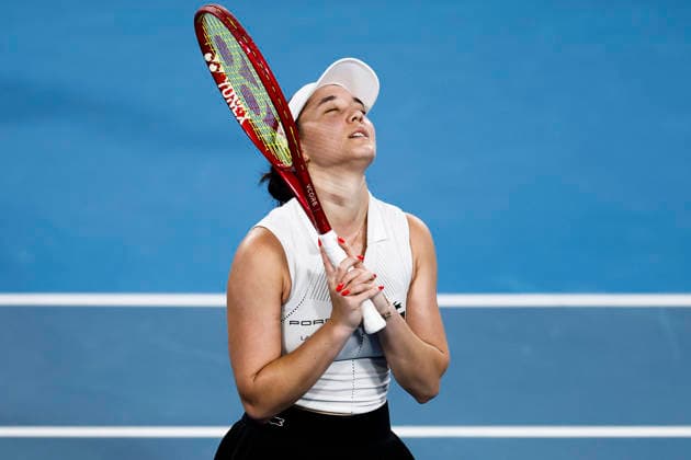 TENNIS UNITED CUP SYDNEY, Eva Lys of Team Germany reacts in her Group F singles match against Iga Swiatek of team Poland during day four of the 2026 United Cup at Ken Rosewall Arena in Sydney, Monday, January 5, 2026. ( NO ARCHIVING, EDITORIAL USE ONLY SYDNEY NEW SOUTH WALES AUSTRALIA  Copyright: xMARKxEVANSx 20260105194241691959