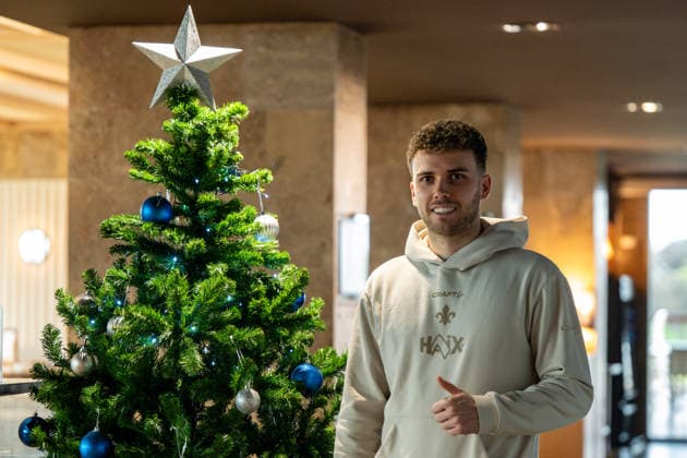 Sergio Lopez (SV Darmstadt 1898, 02) nach einem interview, ESP, SV Darmstadt 98, Fussball, 2. Bundesliga, Trainingslager in El Saler, 2. Tag, 05.01.2026. ESP, SV Darmstadt 98, Fussball, 2. Bundesliga, Trainingslager in El Saler, 2. Tag El Saler
