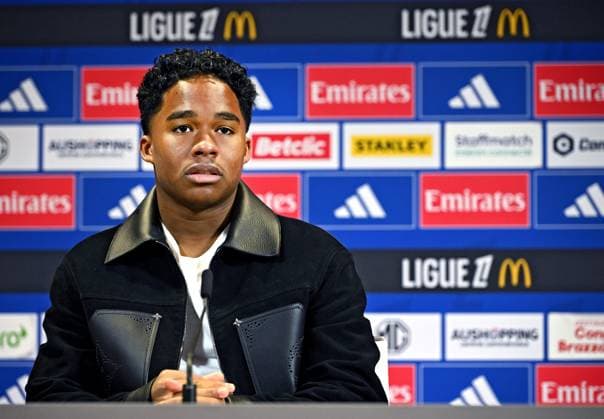 Présentation joueur OL Endrick PHOTOPQR LE PROGRES Stéphane GUIOCHON - Décines-Charpieu 05 01 2026 - Présentation joueur OL Endrick -A Décines au Groupama Training Center présentation de la recrue de l OL venue du Real Madrid, le brésilien Endrick - Décines-Charpieu – January 5, 2026 OL player presentation: Endrick In Décines at the Groupama Training Center, presentation of Olympique Lyonnais’ new signing from Real Madrid, the Brazilian forward Endrick. Décines-Charpieu Rhône Rhône-Alpes France  Copyright: xPHOTOPQR LExPROGRES MAXPPPxStéphanexGUIOCHONx 20260105LPL0192 20260105LPL0192