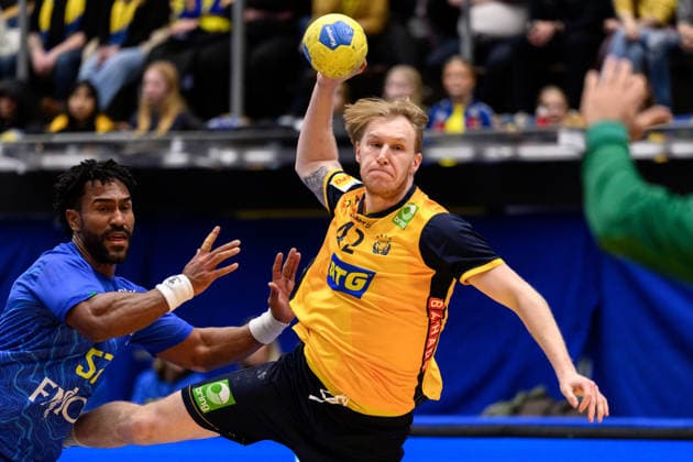 260105 Eric Johansson of Sweden during the International Friendly, Länderspiel, Nationalmannschaft between Sweden and Brazil on January 5, 2026 in Jönköping. Photo: Carl Sandin BILDBYRAN kod CS CS0829 handball handboll handball international friendly sverige sweden brasilien bbeng Copyright: CARLxSANDIN BB260105CS005