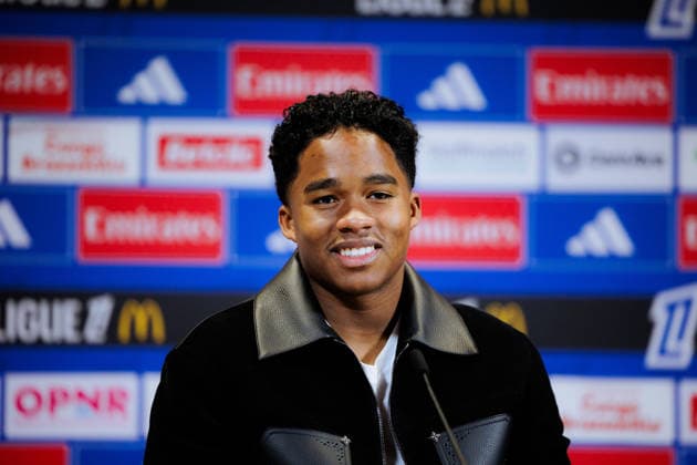 Endrick (Olympique Lyonnais 9) smiles to the media during the press conference, PK, Pressekonferenz presented by Olympique Lyonnais in Lyon, France. Copyright: xPaulinexFIGUETx xSPPx Sportspressphoto_SPR78899