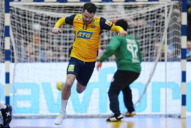 JÖNKÖPING, SVERIGE 20260105 Sveriges Sebastian Karlsson jublar efter mal under mandagens träningslandskampen i handboll mellan Sverige och Brasilien i Husqvarna Garden. JÖNKÖPING SVERIGE x9200x Copyright: xBjörnxLarssonxRosvall TTx HANDBOLL SVERIGE-BRASILIEN