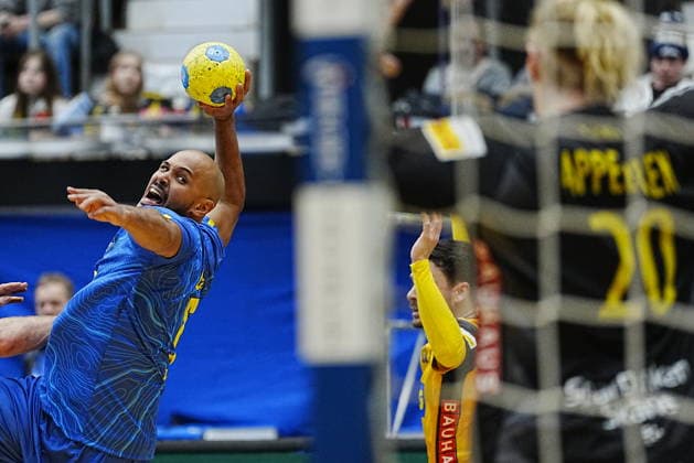 Brazil s Tarcisio Freitas during the friendly handball match between Sweden and Brazil at Husqvarna Garden, Jonkoping, Sweden, January 05, 2025. JÖNKÖPING SWEDEN x9200x Copyright: xBjörnxLarssonxRosvall TTx HANDBALL SWEDEN-BRAZIL