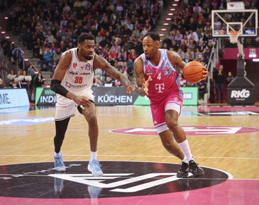 Jeff Garrett Telekom Baskets Bonn vs. BMA365 Bamberg Baskets 14. Speiltag - Saison 2025 26