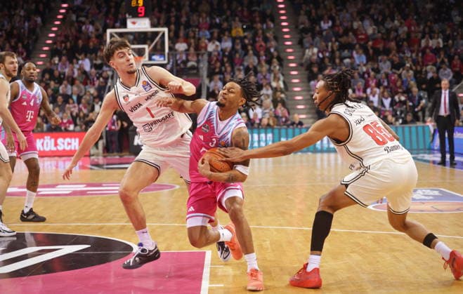 Zachery Cooks Telekom Baskets Bonn vs. BMA365 Bamberg Baskets 14. Speiltag - Saison 2025 26