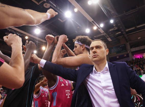 Telekom Baskets Bonn nach Sieg vs. BMA365 Bamberg Baskets 14. Speiltag - Saison 2025 26
