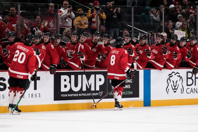260105 Keaton Verhoeff and Braeden Cootes of Canada celebrates after 2-1 during the 2026 IIHF World Junior Championship bronze medal game between Canada and Finland on January 5, 2026 in Saint Paul. Photo: Joel Marklund BILDBYRAN kod JM JM0773 bbeng ishockey Ice hockey, Eishockey jvm junior-vm u20 2026 iihf world junior championship world juniors bronsmatch bronze medal game canada kanada finlandjubel celebrates finland Copyright: JOELxMARKLUND BB260105JM009