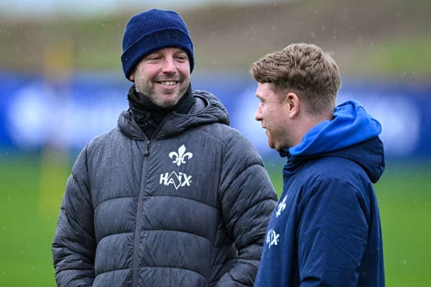 Florian Kohfeldt (SV Darmstadt 1898, Trainer) und Paul Fernie (SV Darmstadt 98, Sportdirektor) beim Training, ESP, SV Darmstadt 98, Fussball, 2. Bundesliga, Trainingslager in El Saler, 2. Tag, 05.01.2026. ESP, SV Darmstadt 98, Fussball, 2. Bundesliga, Trainingslager in El Saler, 2. Tag El Saler *** Florian Kohfeldt SV Darmstadt 1898, coach and Paul Fernie SV Darmstadt 98, sports director at training, ESP, SV Darmstadt 98, football, 2 Bundesliga, training camp in El Saler, 2 day, 05 01 2026 ESP, SV Darmstadt 98, football, 2 Bundesliga, training camp in El Saler, 2 day El Saler Copyright: xEibner-Pressefoto FlorianxWiegandx EP_FWD