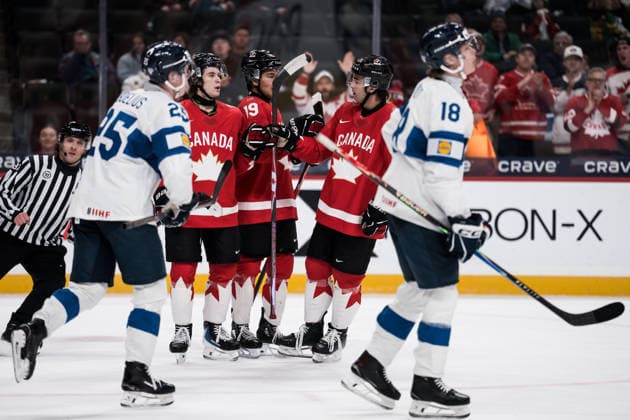 260105 Gavin McKenna, Zayne Parekh and Sam O Reilly of Canada celebrates after 6-3 during the 2026 IIHF World Junior Championship bronze medal game between Canada and Finland on January 5, 2026 in Saint Paul. Photo: Joel Marklund BILDBYRAN kod JM JM0773 bbeng ishockey Ice hockey, Eishockey jvm junior-vm u20 2026 iihf world junior championship world juniors bronsmatch bronze medal game canada kanada finlandjubel celebrates finland Copyright: JOELxMARKLUND BB260105JM030