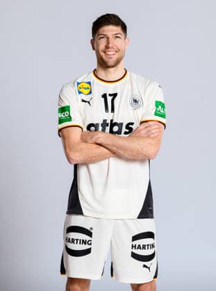 Muenchen: Handball DHB - Deutschland - Fotoshooting Lukas Zerbe (Deutschland) Deutschland