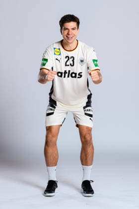 Muenchen: Handball DHB - Deutschland - Fotoshooting Renars Uscins (Deutschland) Deutschland