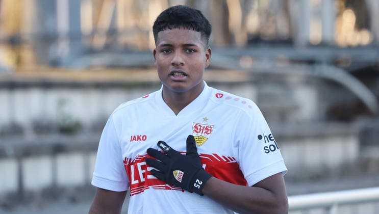 Stuttgart , Fußball Testspiel VfB Stuttgart vs. FC Luzern , Jeremy Arevalo ( VfB ) *** Stuttgart , Football test match VfB Stuttgart vs FC Luzern , Jeremy Arevalo VfB